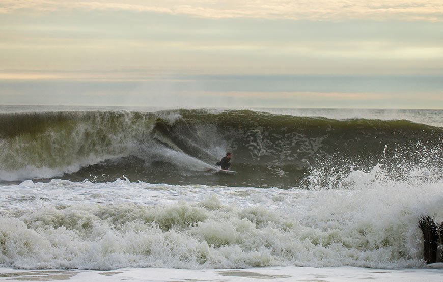 november-thanksgiving-swells-surfing-in-new-jersey-18