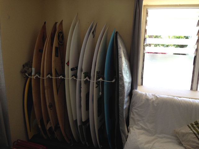 Surf Room 4