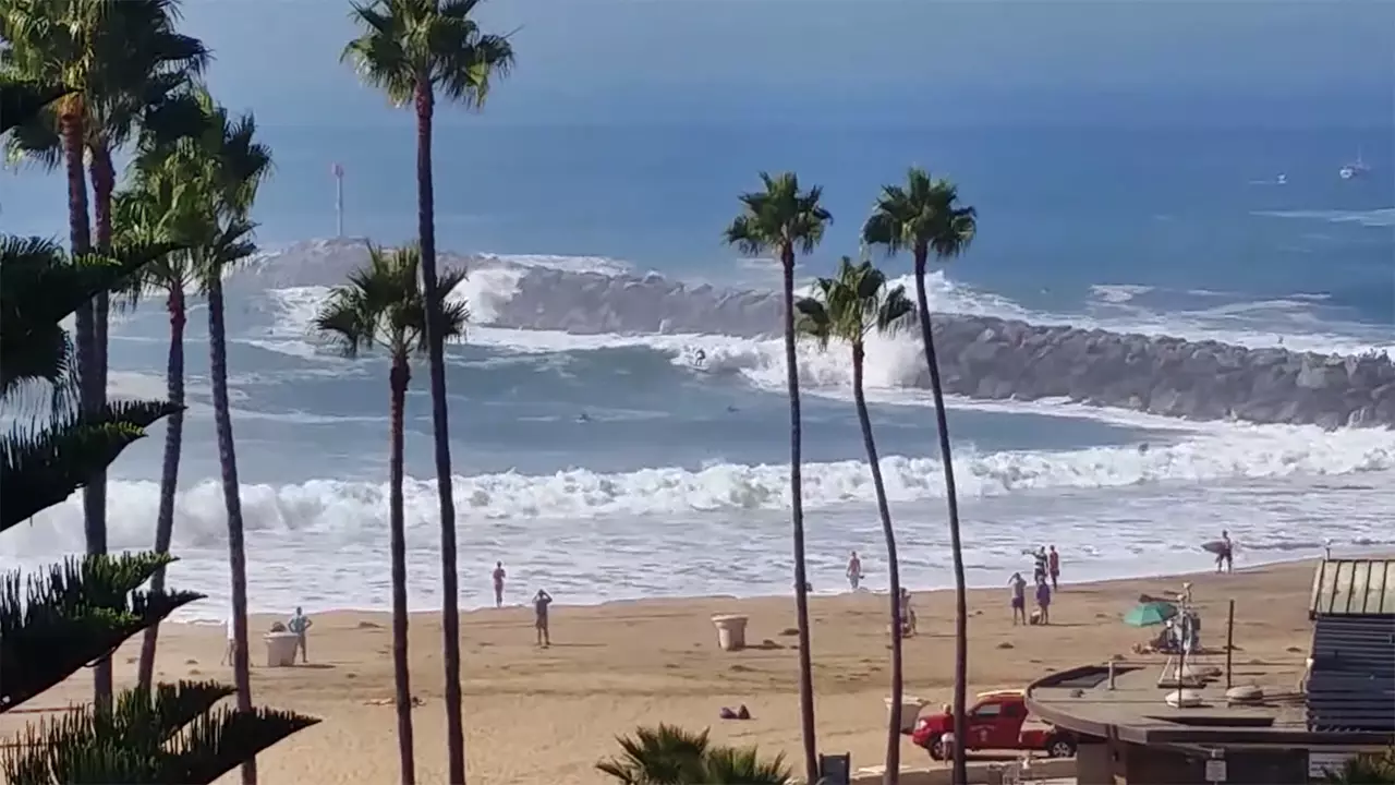 California beach cams and surf reports