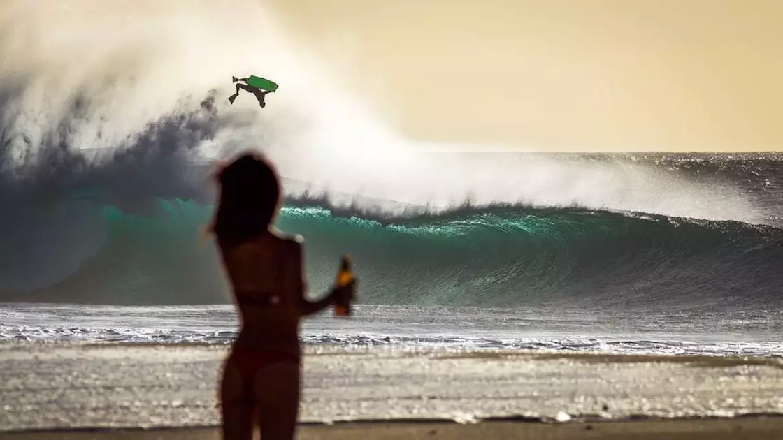 30 Waves to Surf Before You Die Header